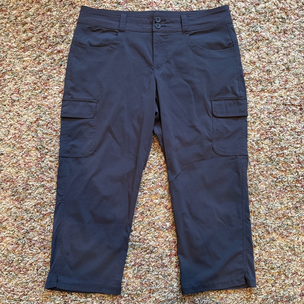 Eddie Bauer Size 6 Black Cargo Capris Active Hiking Casual